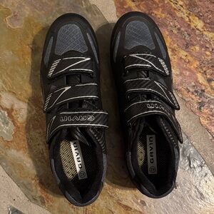 Black and Gray Athletic Cycling Shoes